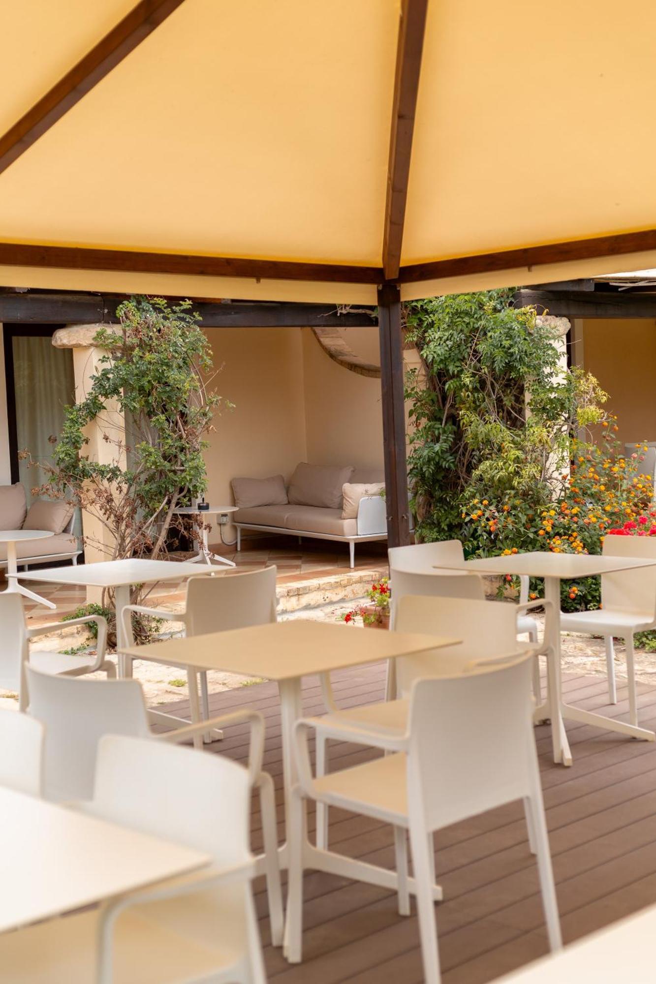 Porto Giunco Residence ヴィッラシミーウス エクステリア 写真