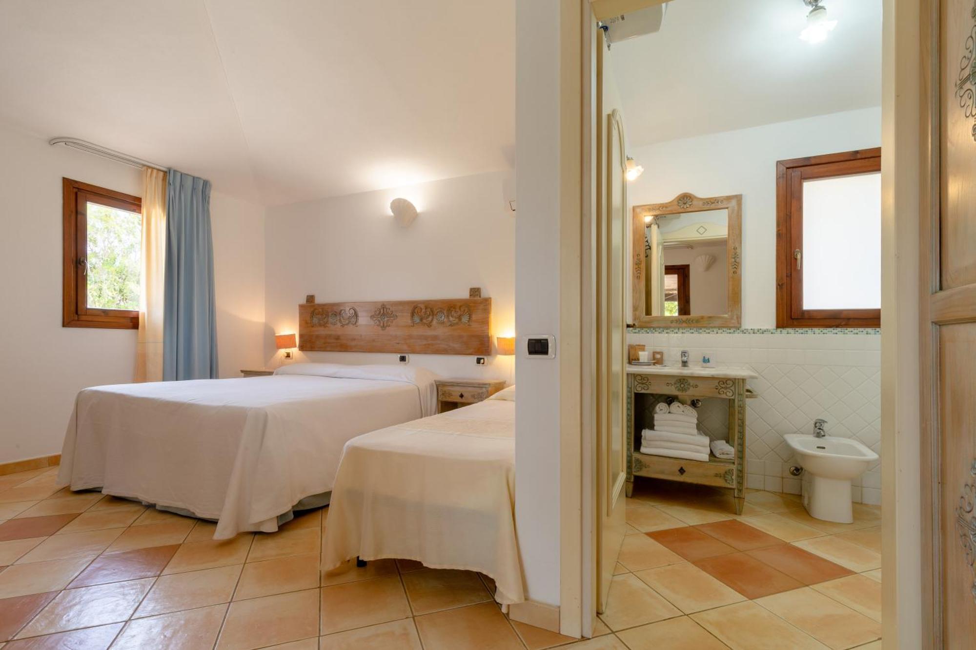 Porto Giunco Residence ヴィッラシミーウス エクステリア 写真