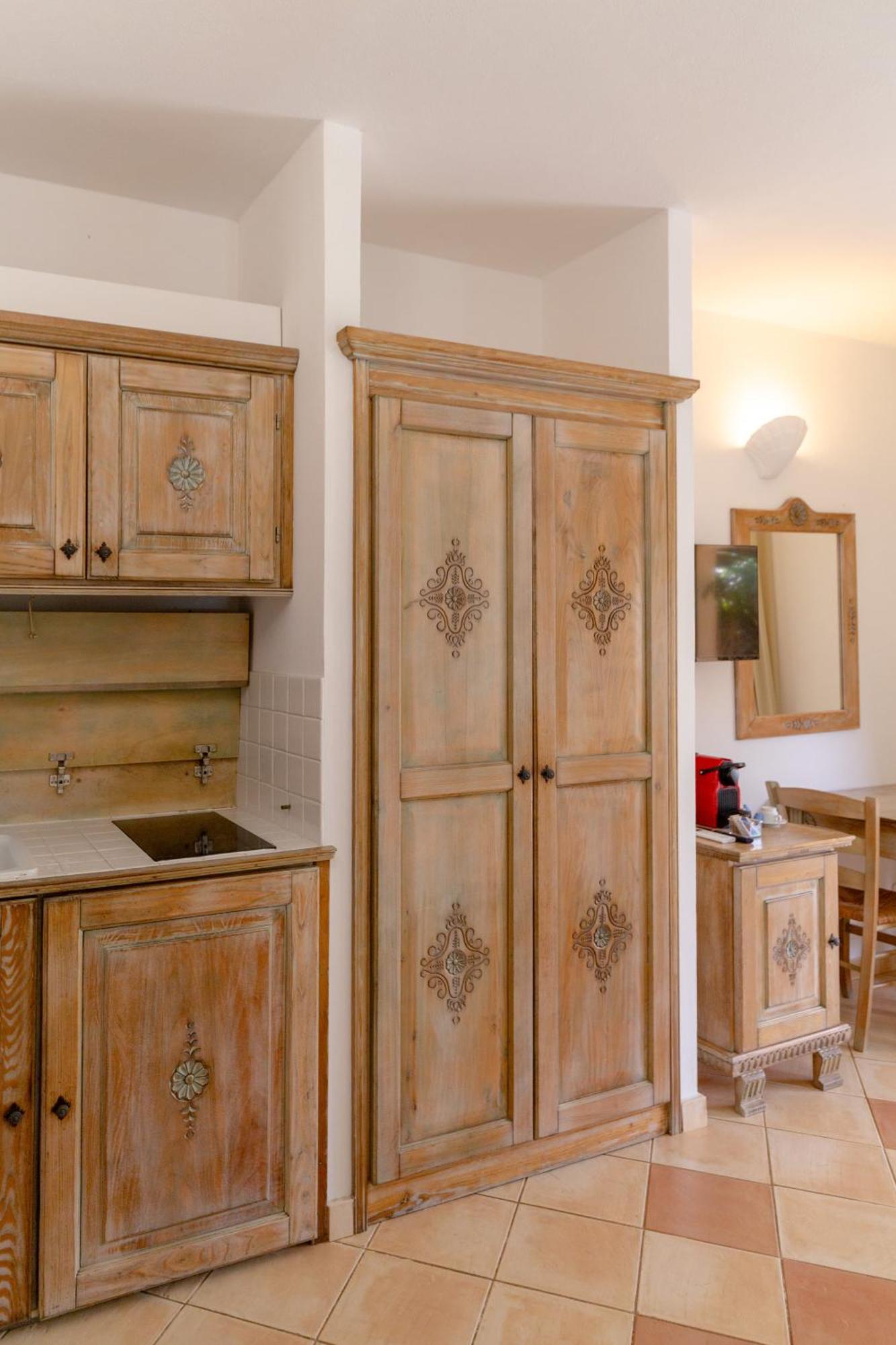 Porto Giunco Residence ヴィッラシミーウス エクステリア 写真